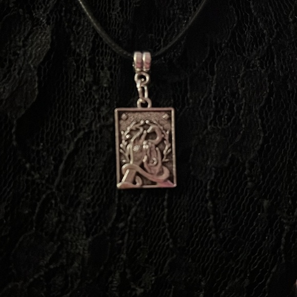 Witchy Hands and Serpent Necklace - Picture 6 of 10